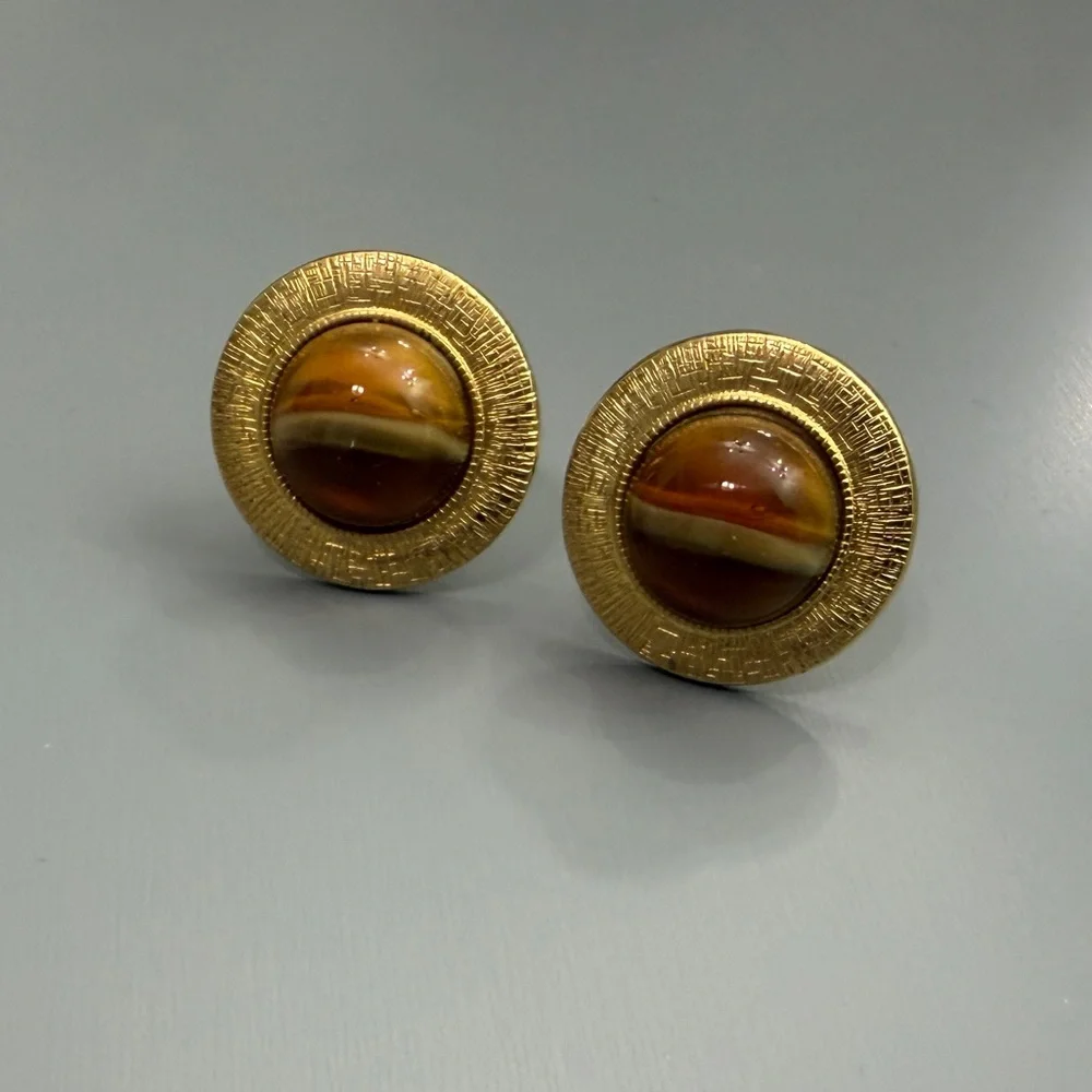 Vintage Anson Gold Saturn Greek Key Textured Cufflinks With Tiger's Eye Glass